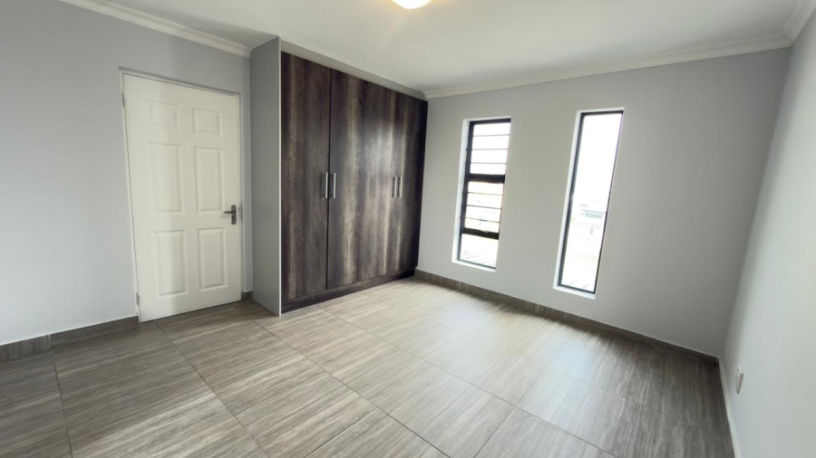 3 Bedroom Property for Sale in Parklands North Western Cape